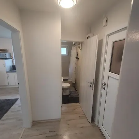 Neu Renoviertes 3-zimmer-apartment In Esslingen Apartment Esslingen am Neckar